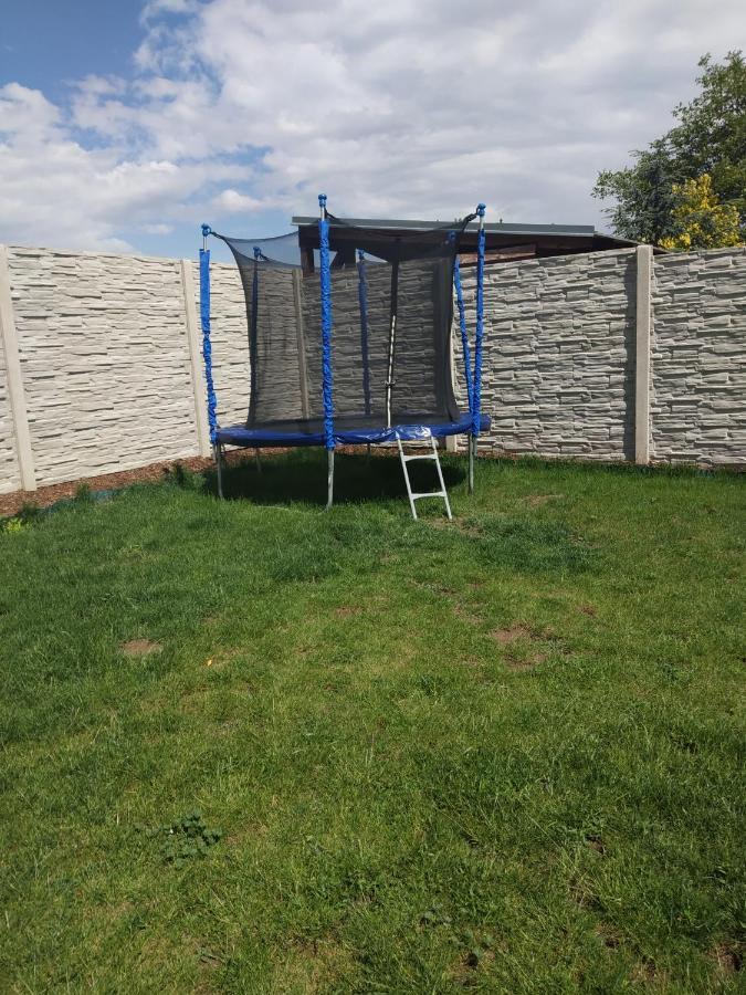 Appartement Apartman Blizko Brna S Dobovymi Dekoracemi à Melcany Extérieur photo
