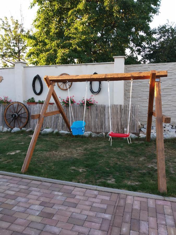 Appartement Apartman Blizko Brna S Dobovymi Dekoracemi à Melcany Extérieur photo